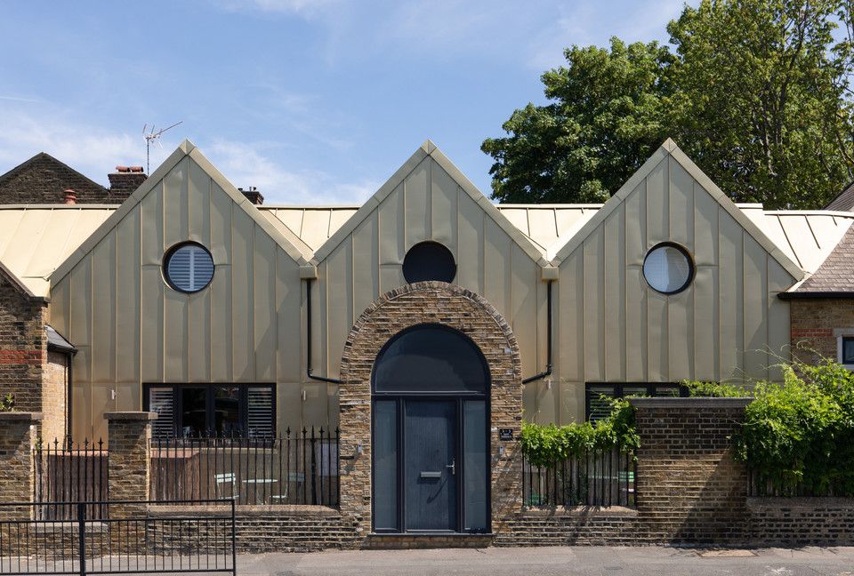 2 bed terraced house for sale in Consort Road, Peckham SE15 Zoopla