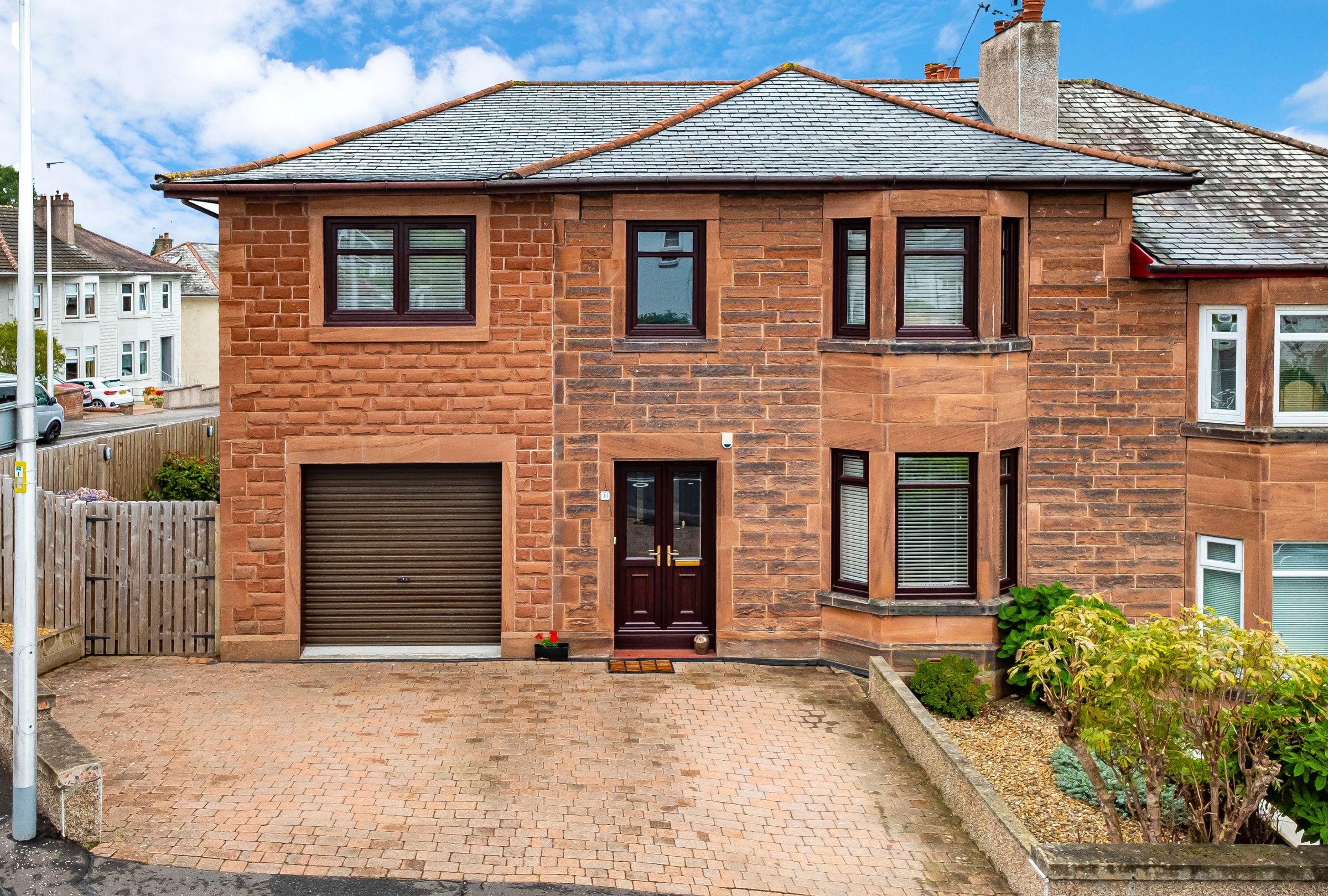 3 bed property for sale in 1 York Drive, Burnside, Glasgow G73 Zoopla