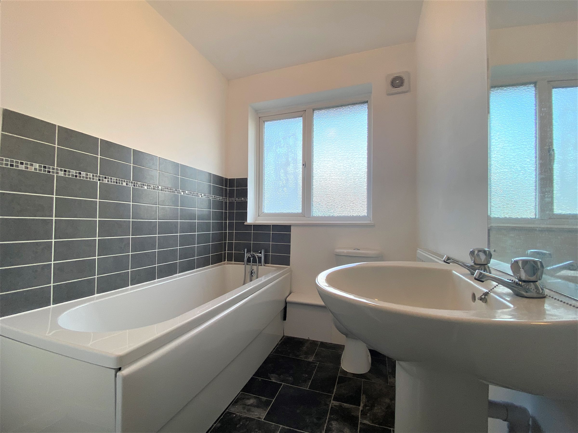 1 bed flat to rent in Cross Street, Gillingham ME7 Zoopla