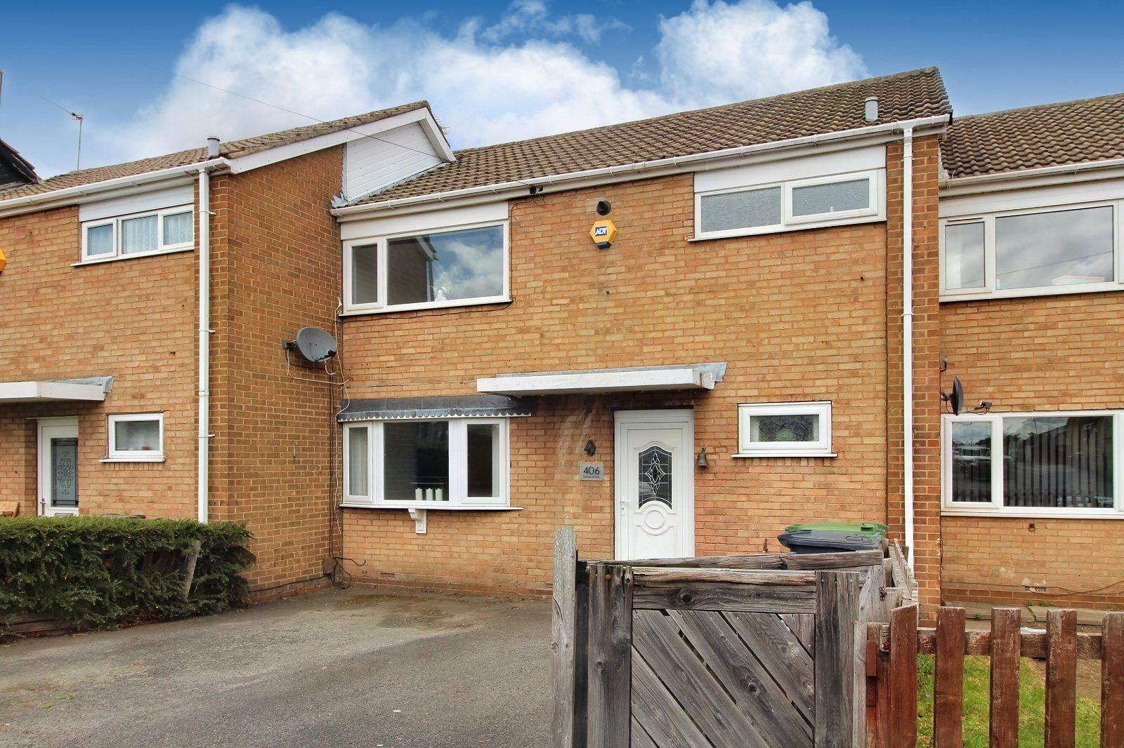 3 bed terraced house for sale in Stanks Drive, Leeds, West Yorkshire