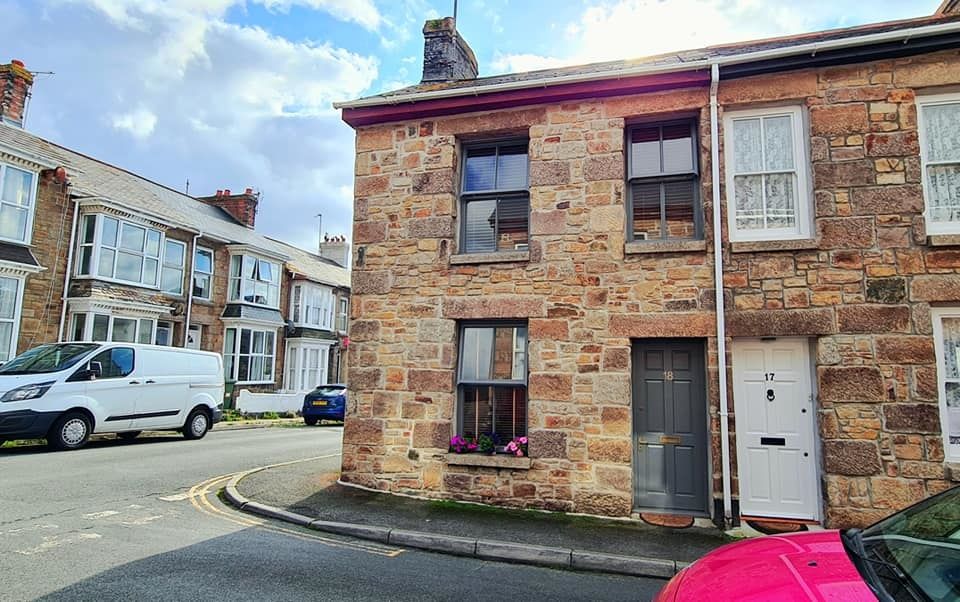 2 bed end terrace house for sale in Gwavas Street, Penzance TR18 Zoopla