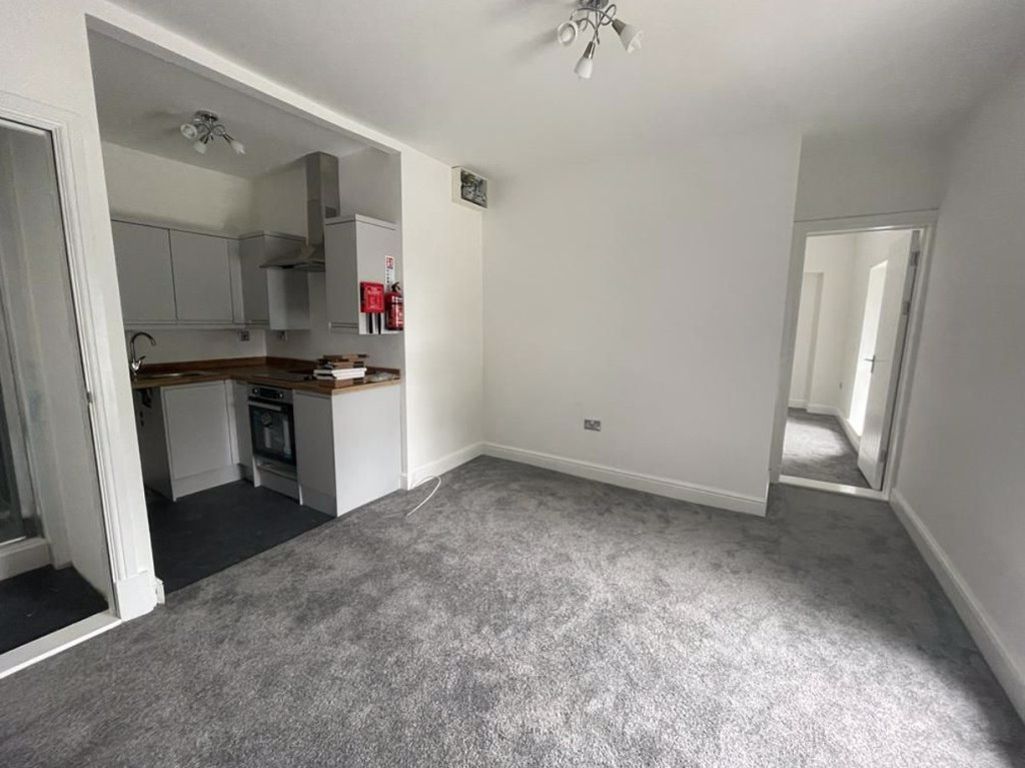 Flats For Rent Sa1 at Thompson blog