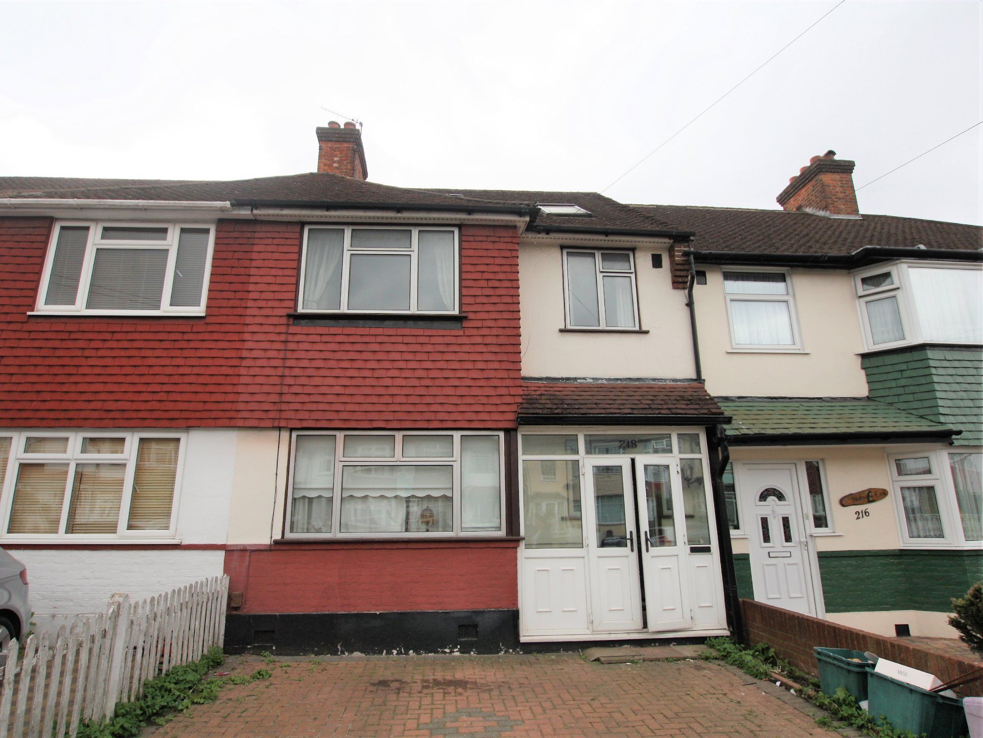 4 bed terraced house for sale in Sherwood Park Road, Mitcham CR4 Zoopla