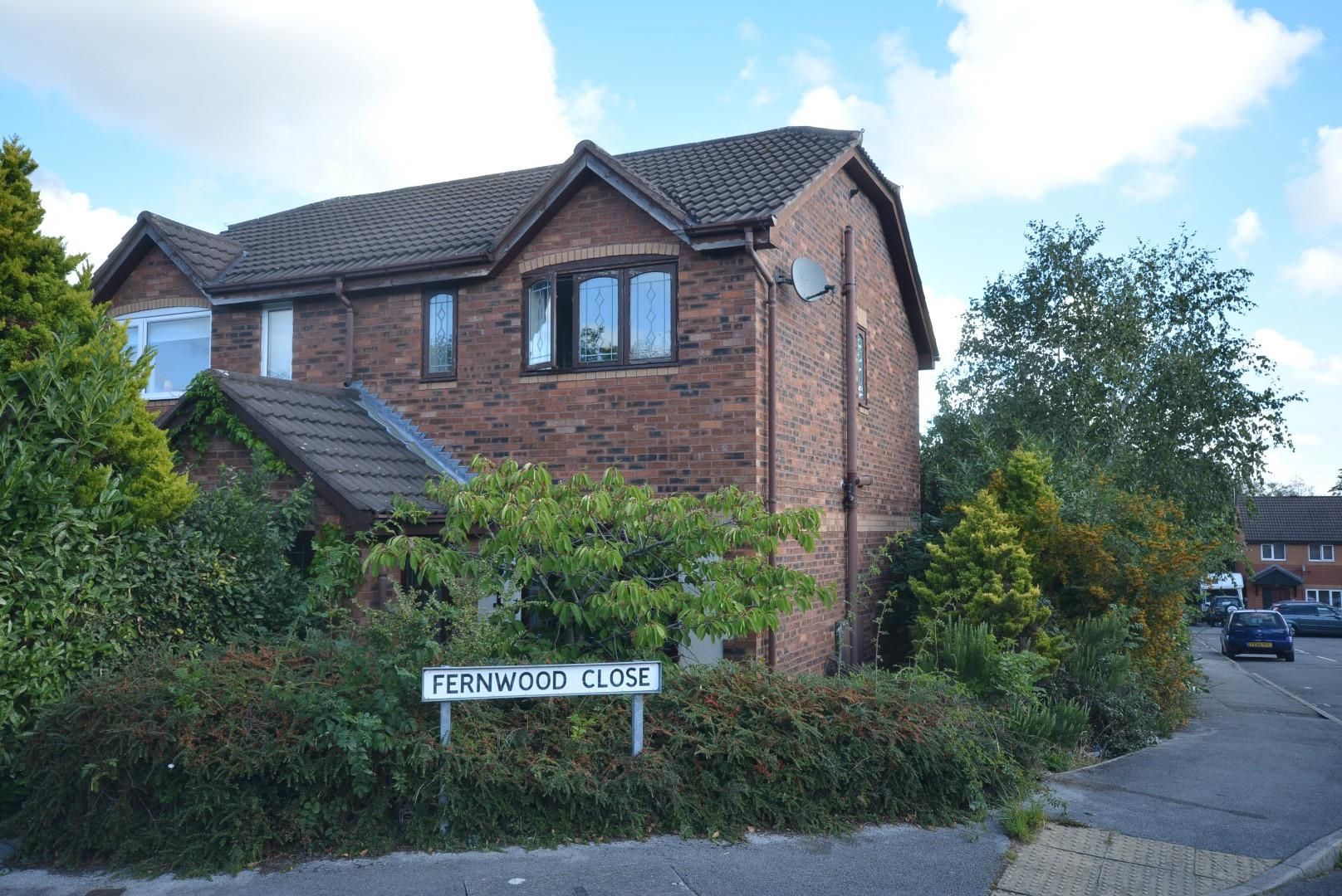 3 bed semidetached house for sale in Fernwood Close, Hasland