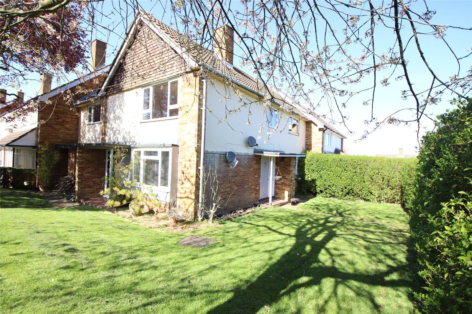 Sacombe Road Gadebridge Hemel Hempstead Hertfordshire HP1  