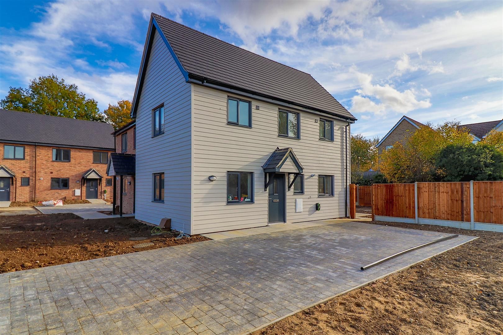 2 bed semidetached house for sale in The Green, Hadleigh, Ipswich IP7