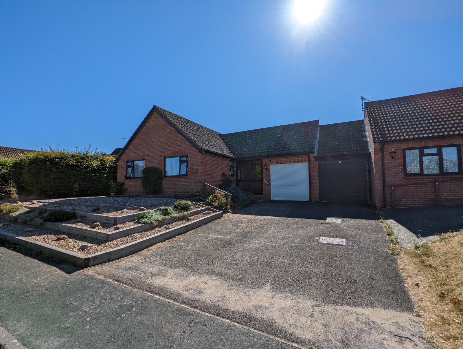 2 bed detached bungalow for sale in Minsmere Rise, Middleton, Saxmundham IP17 Zoopla