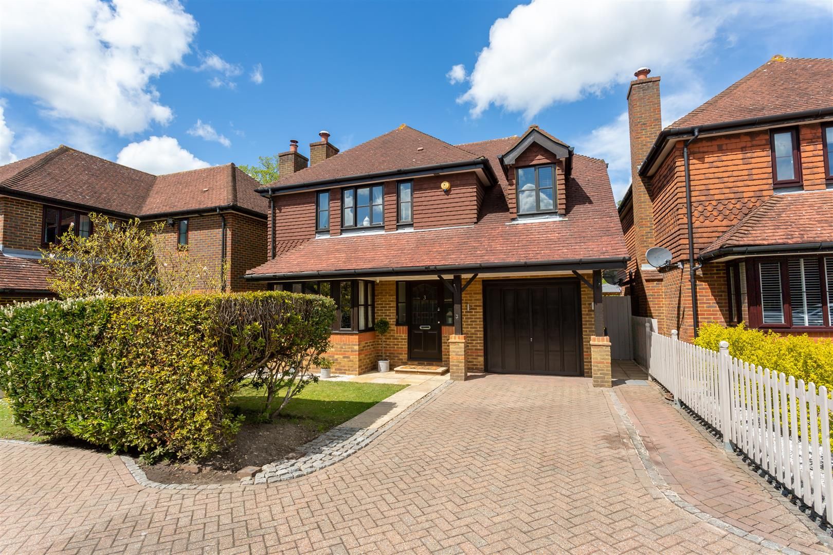 5 bed detached house for sale in Hawthorn Close, Fir Tree Road