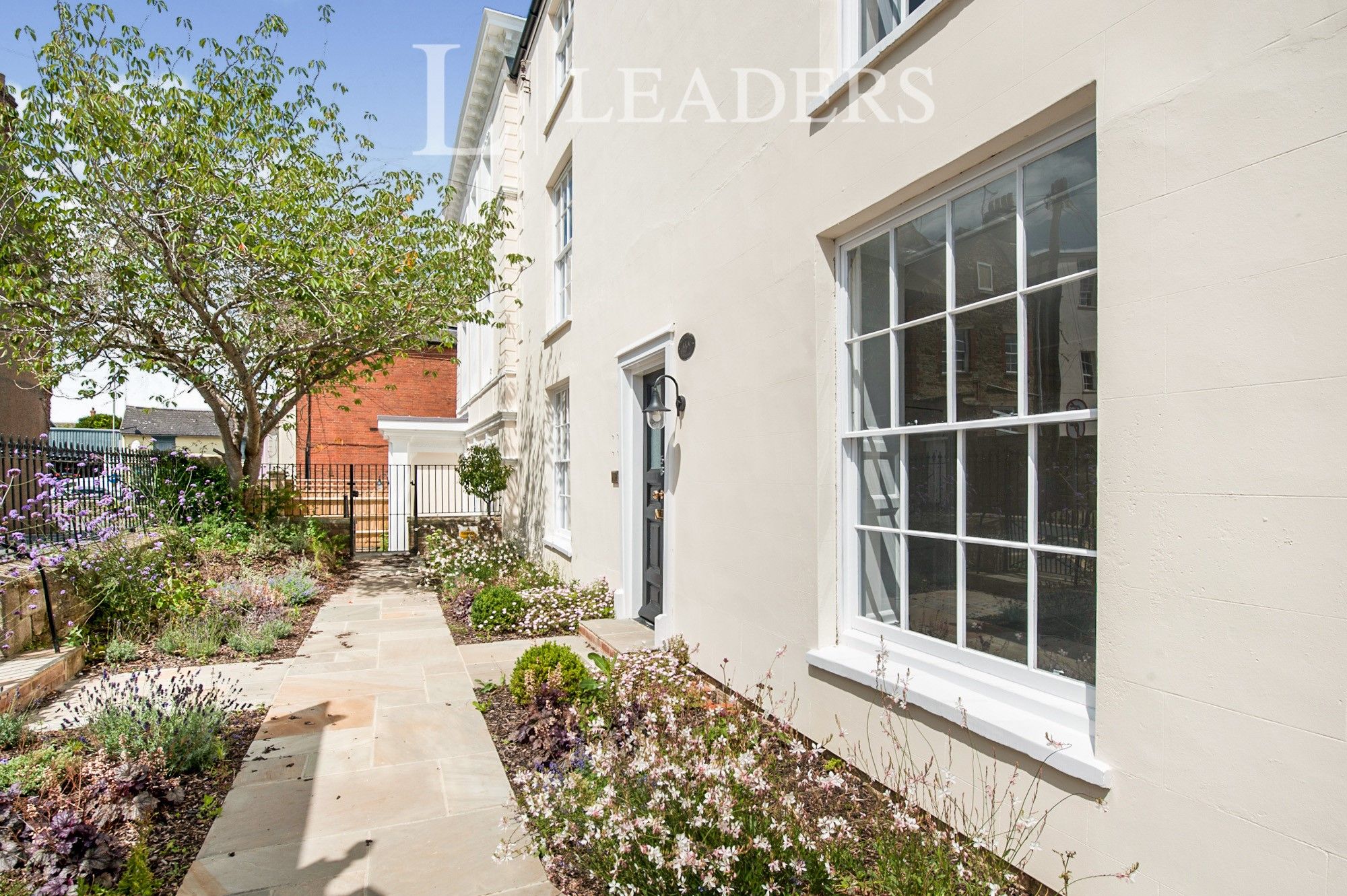 1 bed flat to rent in Bromsgrove, Faringdon SN7 Zoopla