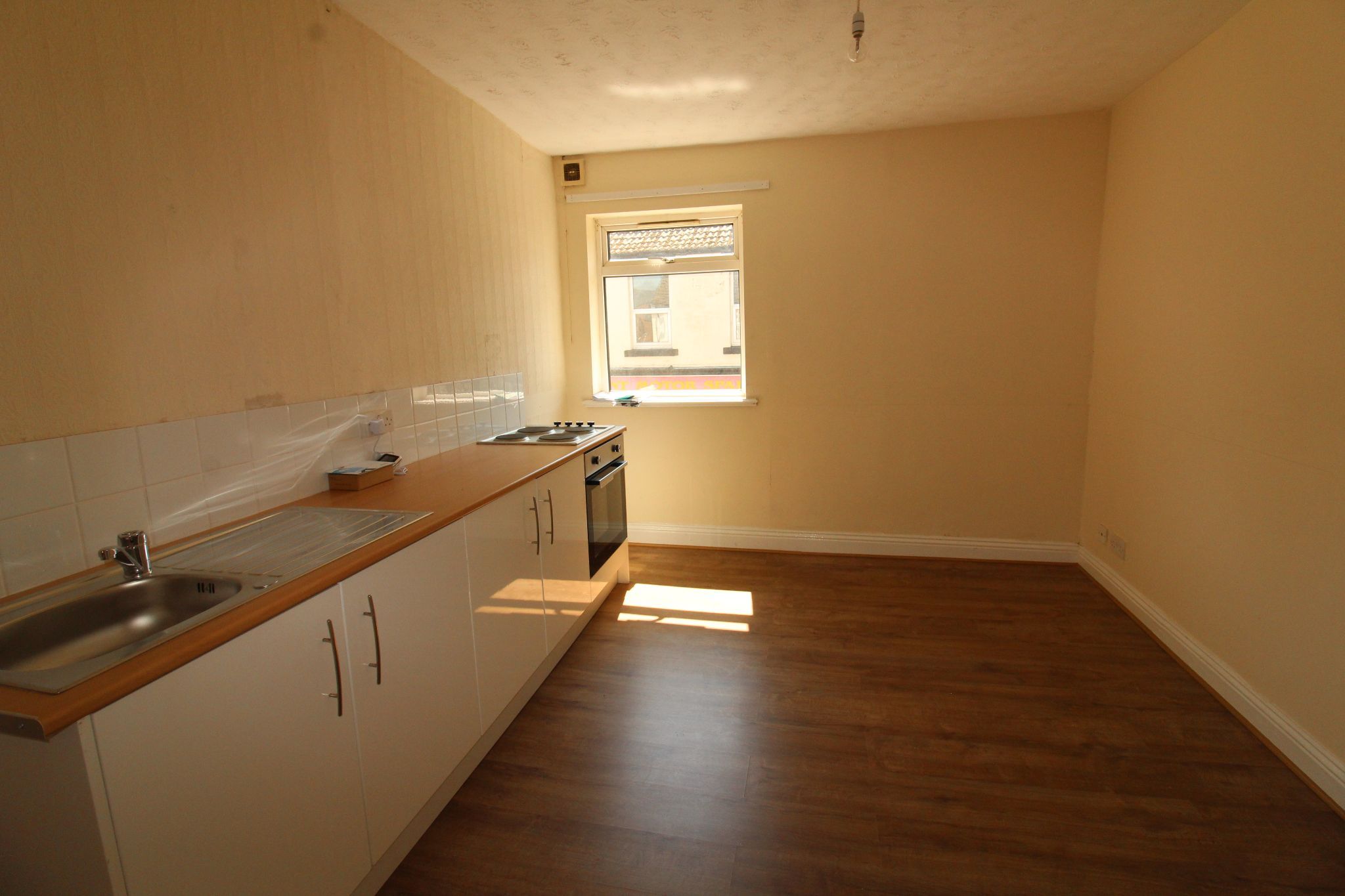 1 bed flat to rent in High Street, Willington, Crook, County Durham