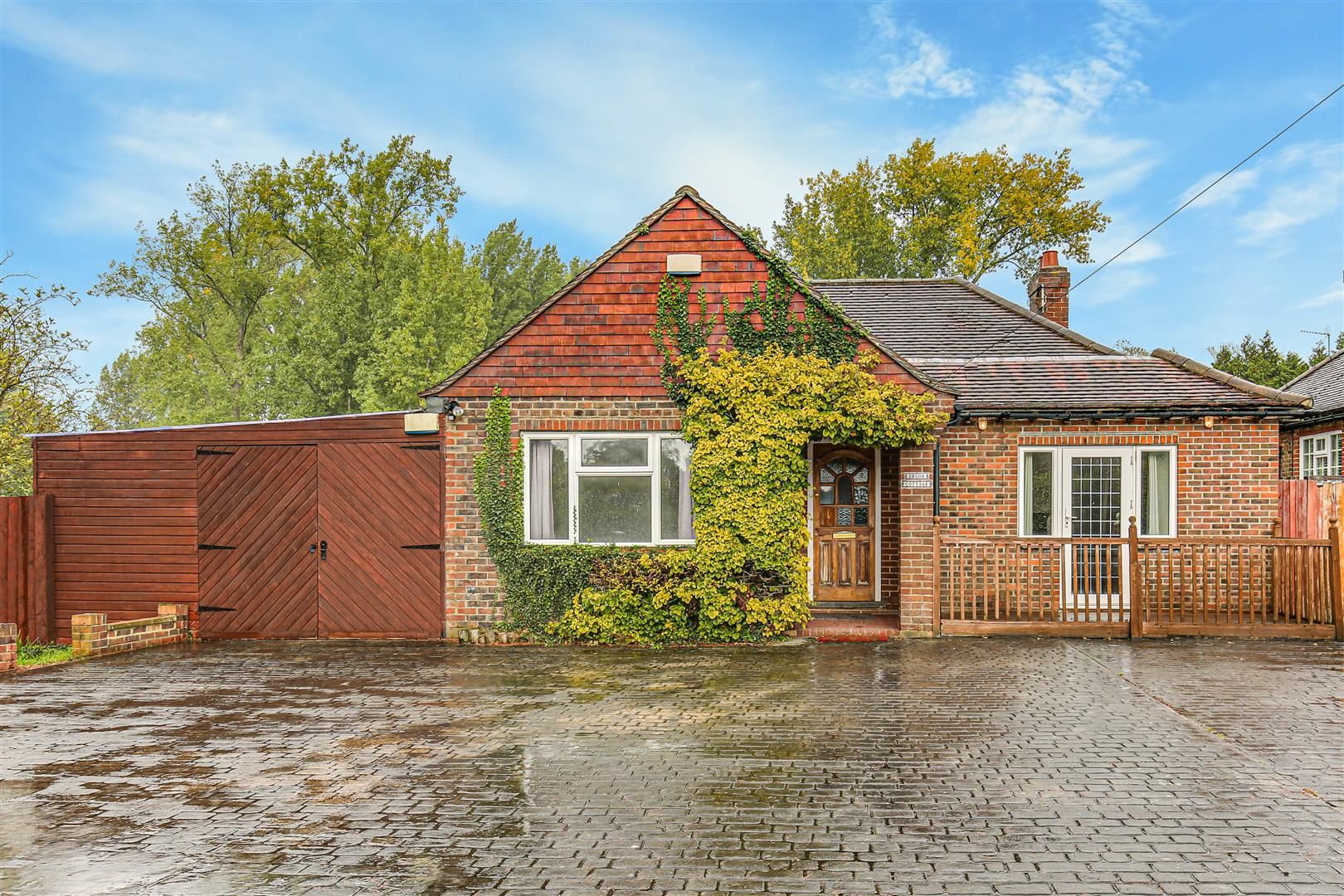 2 bed detached bungalow for sale in Coles Lane, Brasted, Westerham TN16