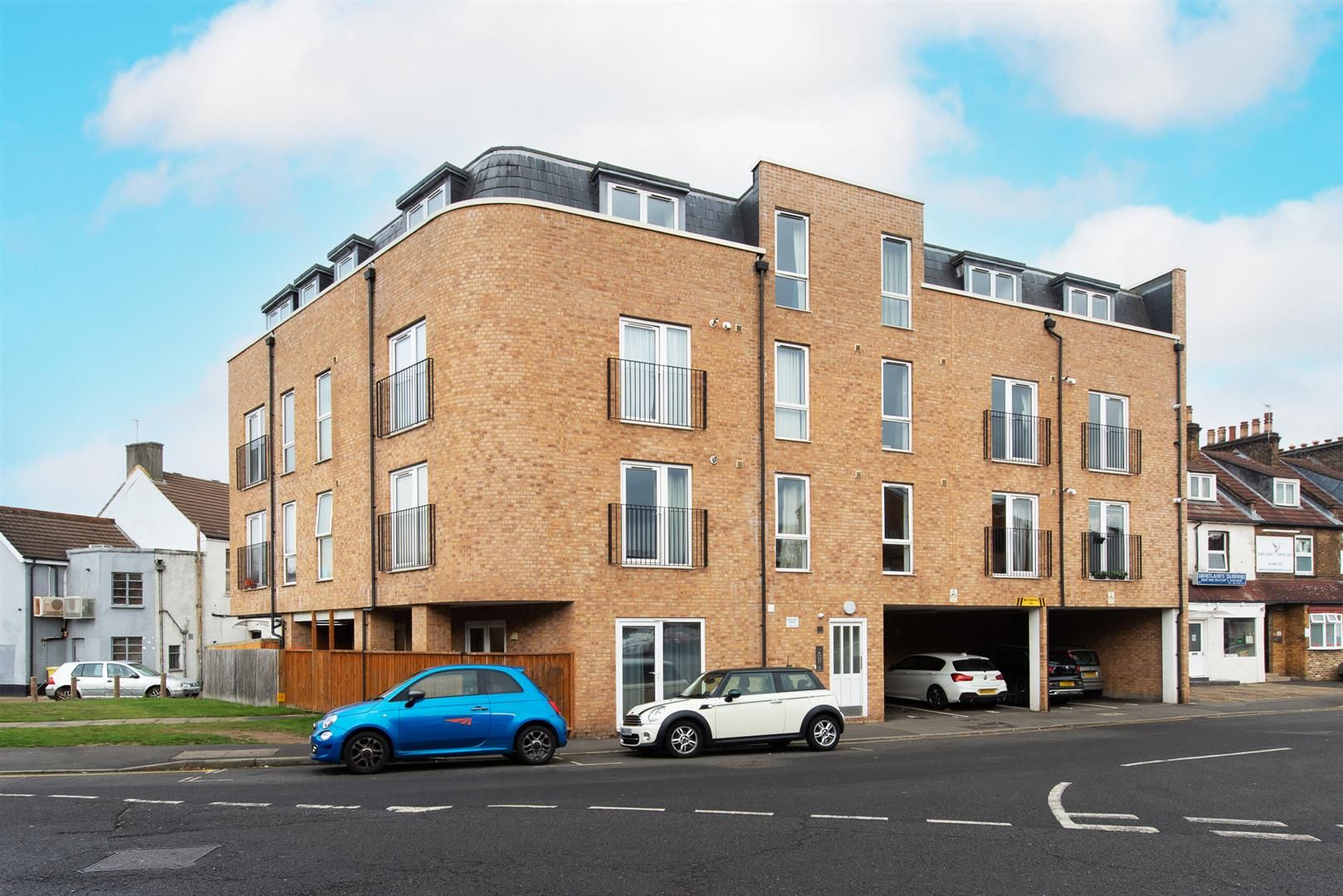 1 bed flat for sale in Martins Road, Shortlands, Bromley BR2 Zoopla