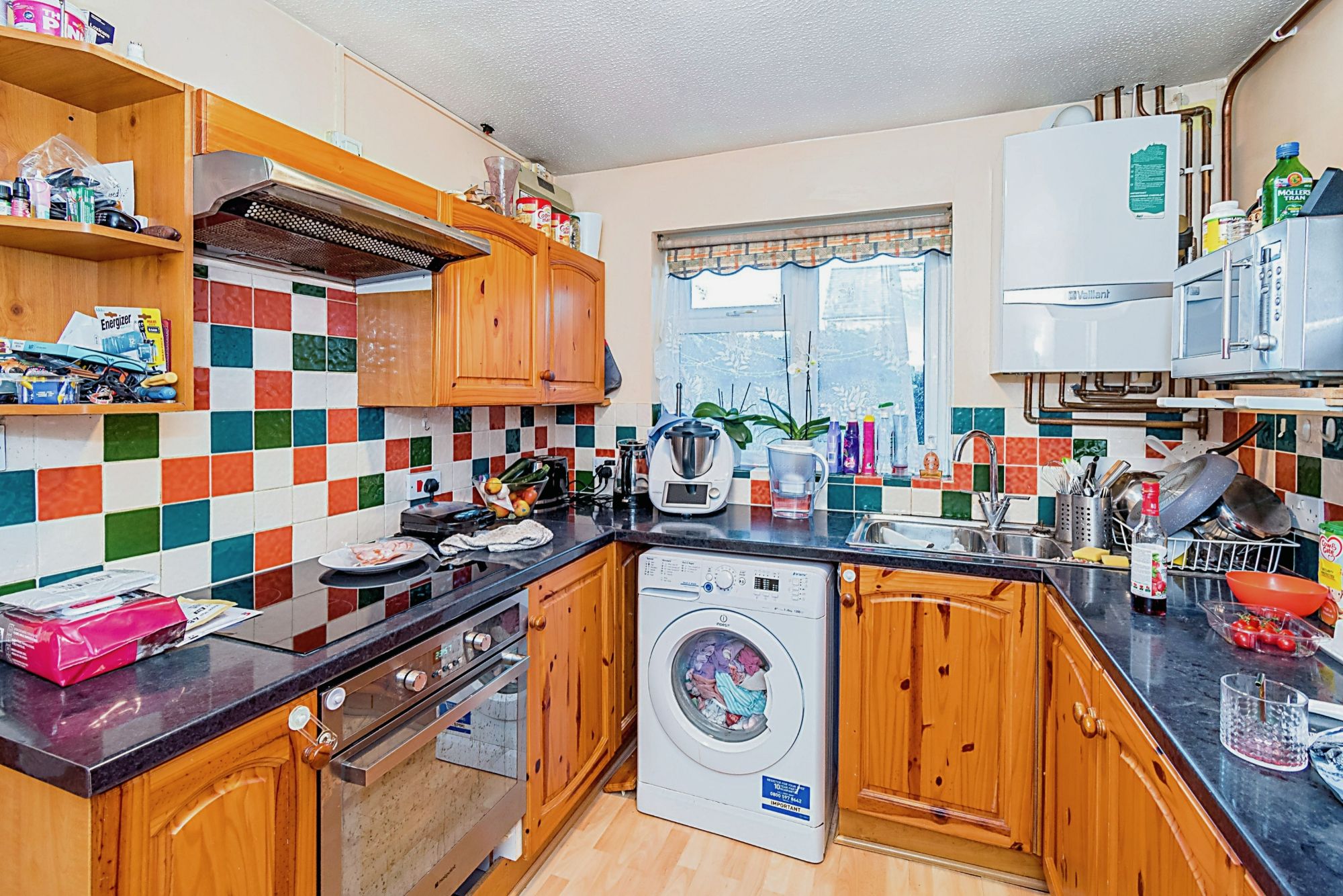 2 bed semidetached house for sale in Honeysuckle Road, Southampton