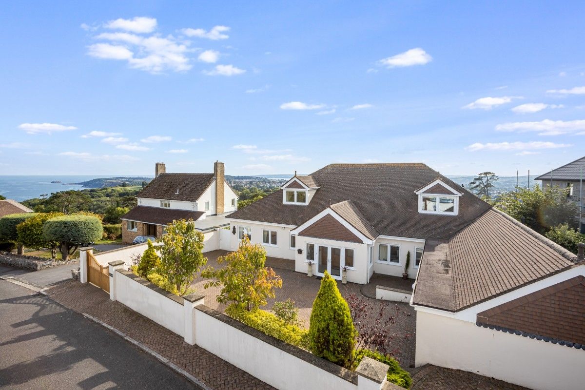 5 bed detached house for sale in Heights Road, Torquay TQ1