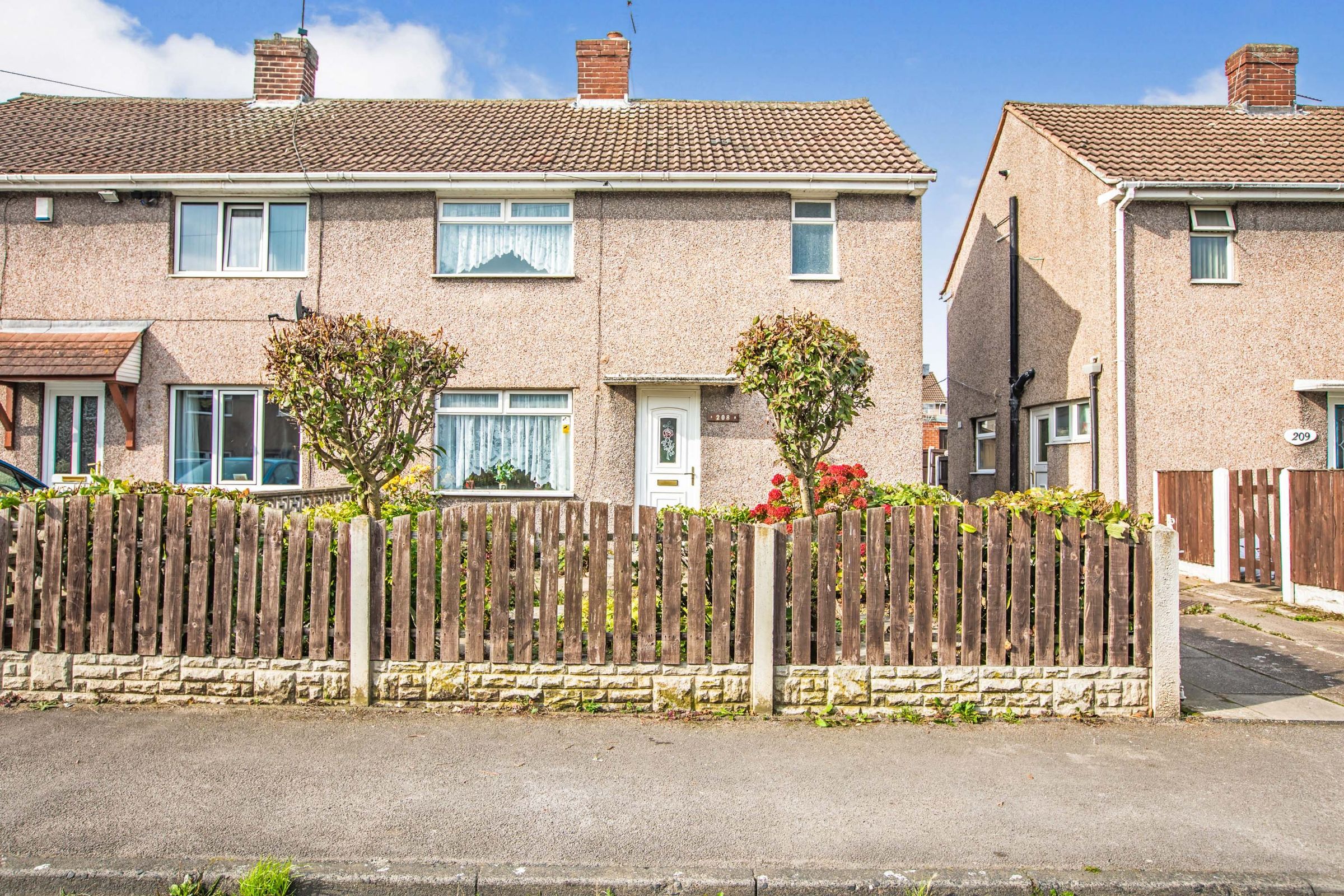 3 bed semidetached house for sale in Church Avenue, South Kirkby WF9