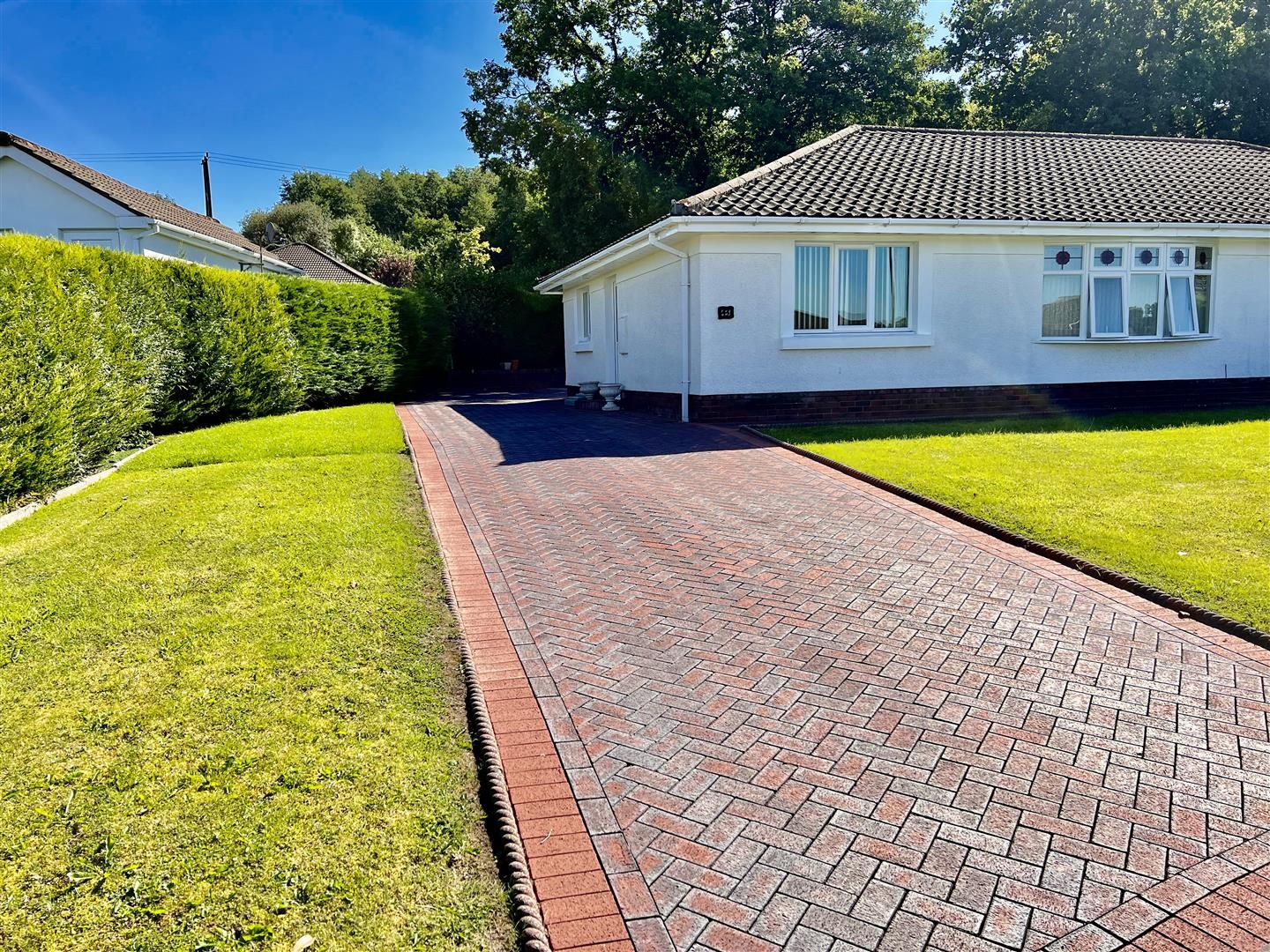 2 bed semidetached bungalow for sale in Heol Ceirios, Llandybie, Ammanford SA18 Zoopla
