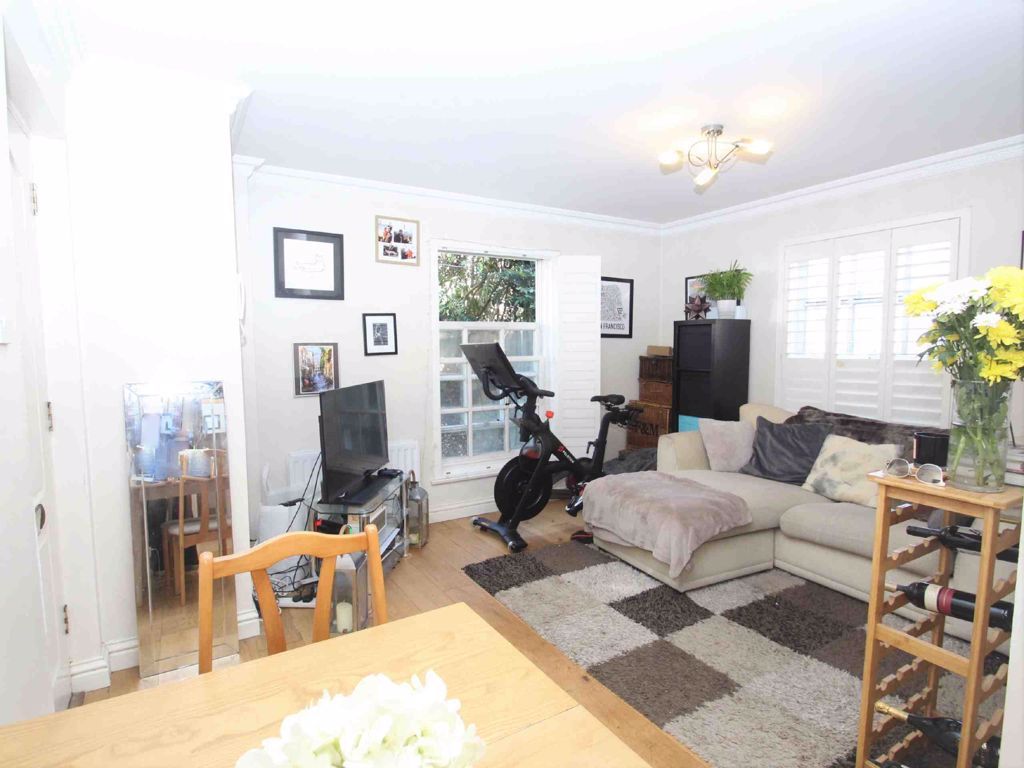 1 bed flat to rent in Merton Road, London SW18 Zoopla
