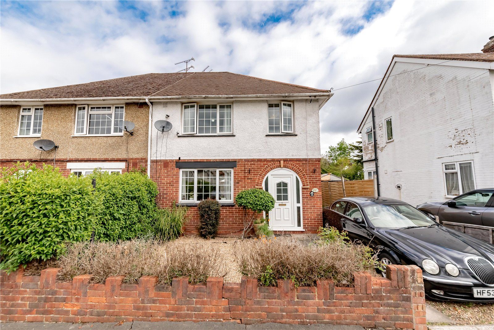 3 bed semidetached house for sale in Queen Mary Avenue, Camberley