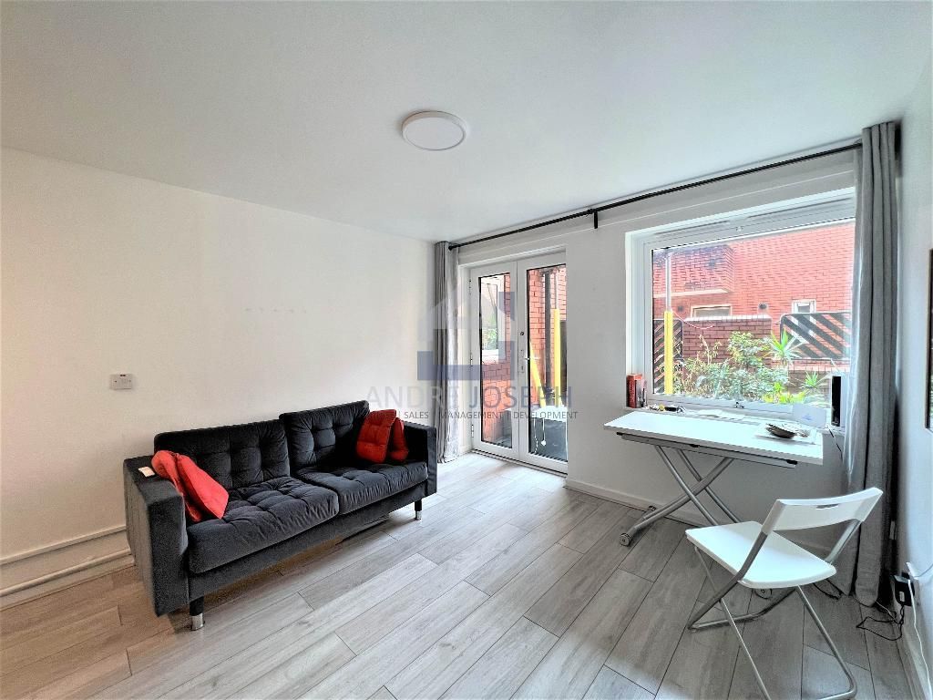 1 bed flat to rent in Newport Court, Soho WC2H Zoopla