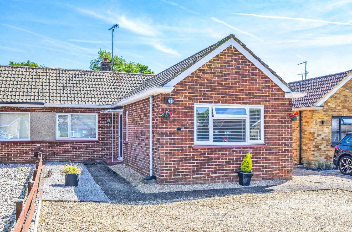 2 bed bungalow for sale in Jacob's Well, Guildford, Surrey GU4 Zoopla