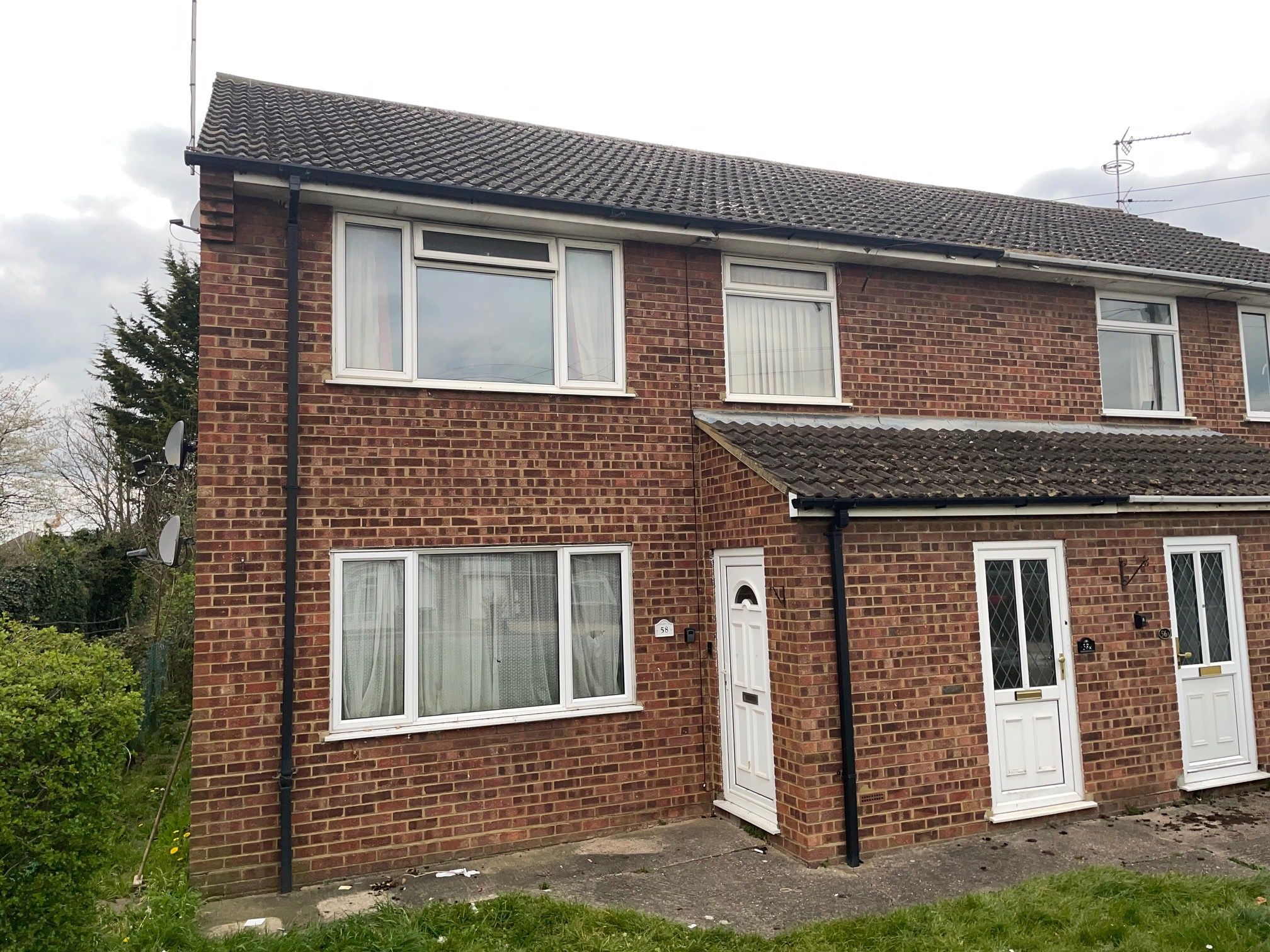 2 bed for sale in Bedford Road, Lower Stondon, Henlow SG16