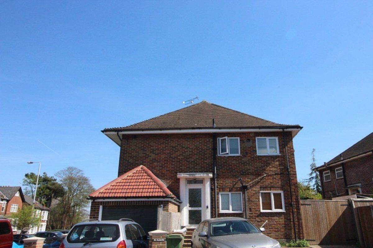 2 bed to rent in Carshalton Road, Sutton SM1 Zoopla