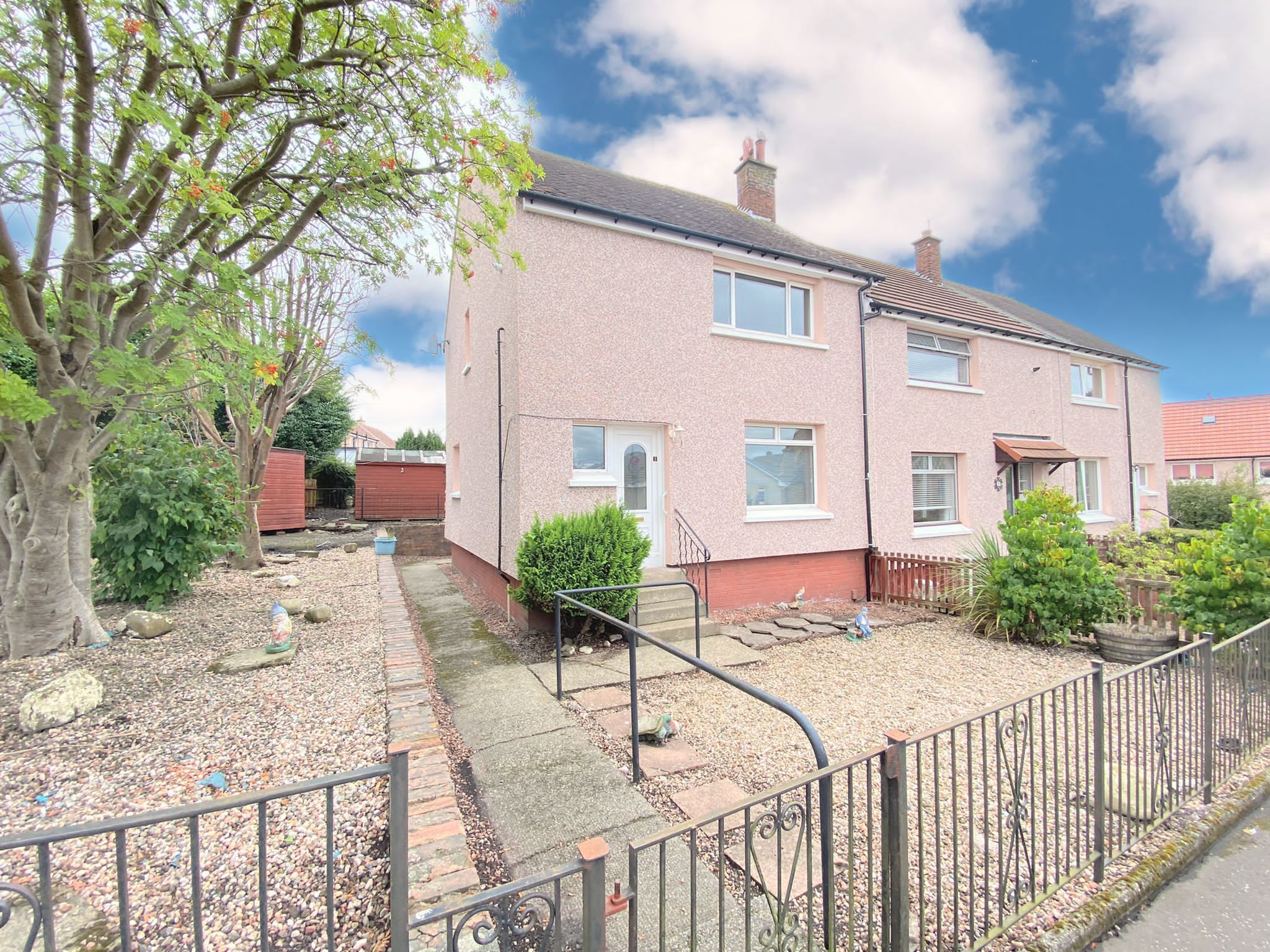 3 bed end terrace house for sale in Mayfield Road, Redding FK2 Zoopla