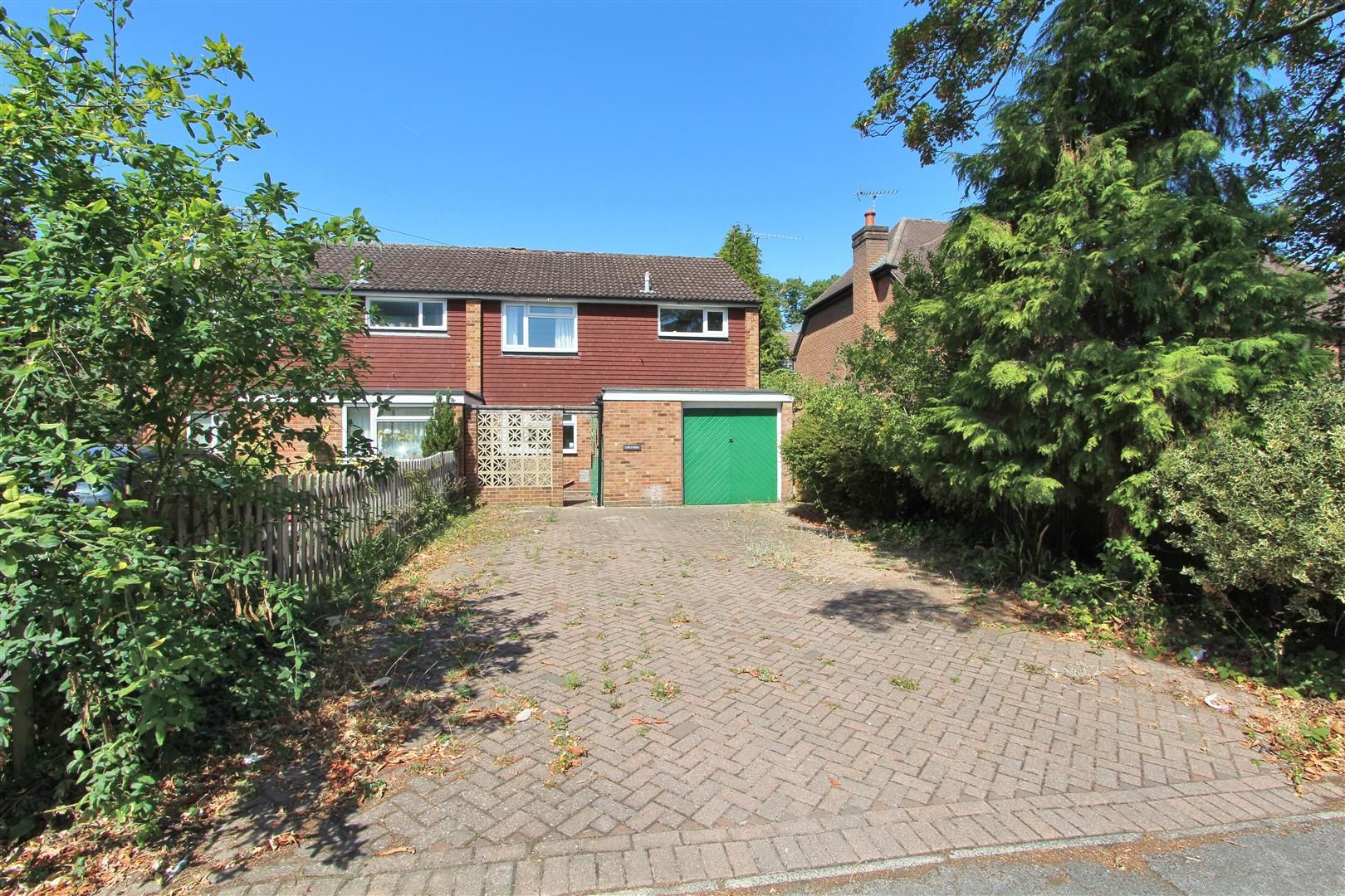 3 bed semidetached house for sale in Madeira Road, West Byfleet KT14