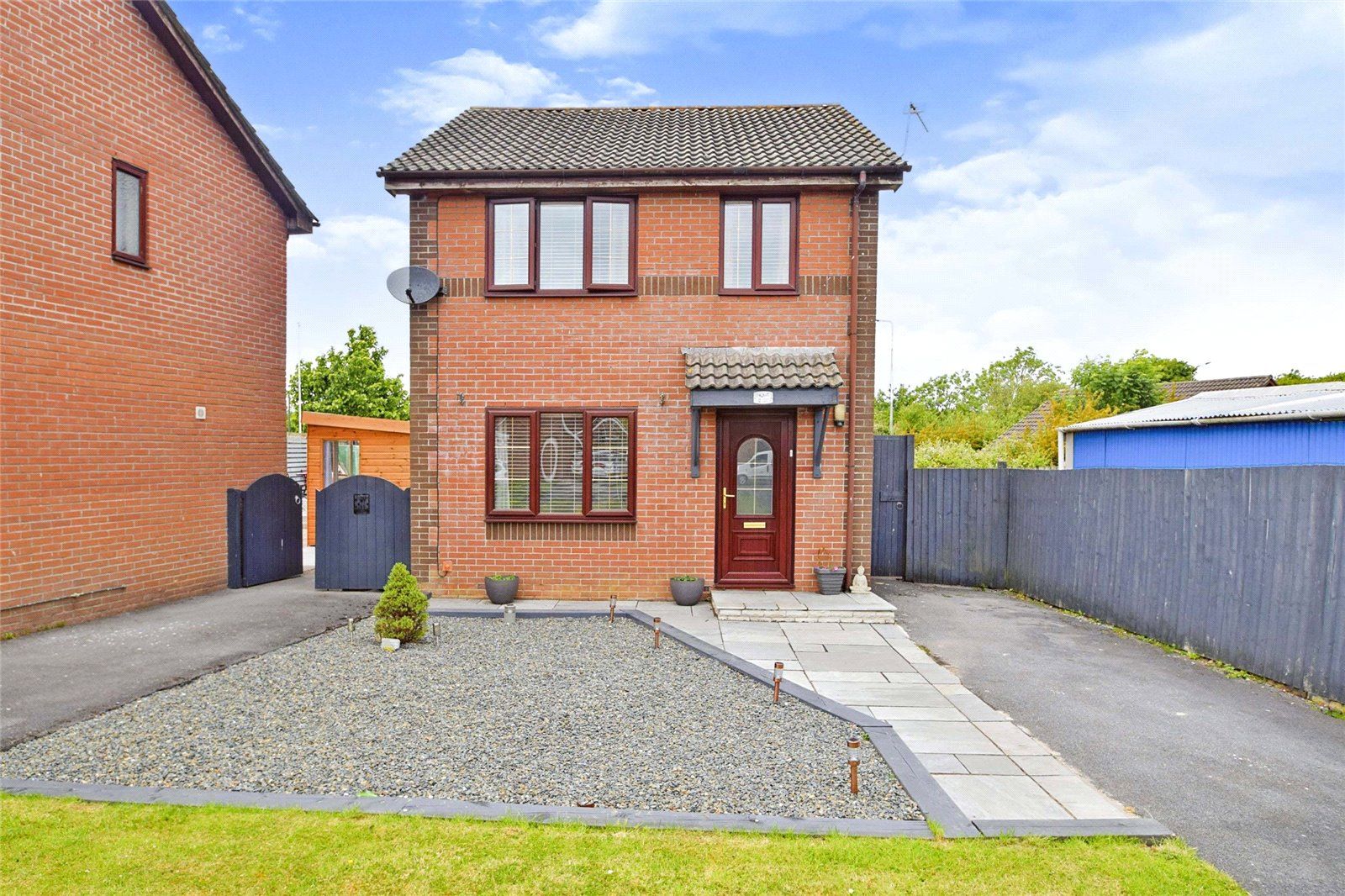 3 bed detached house for sale in Lon Y Maes, Llanelli, Carmarthenshire