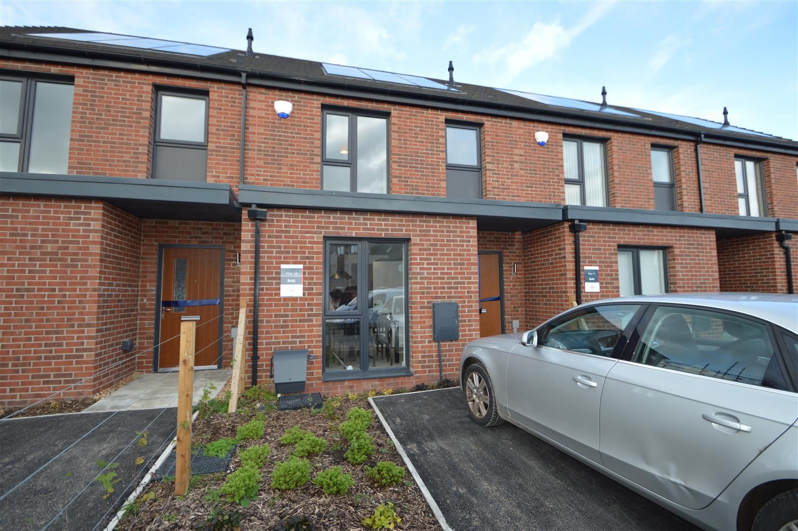 3 bed property to rent in Woolton Close, Salford, Manchester M5 Zoopla