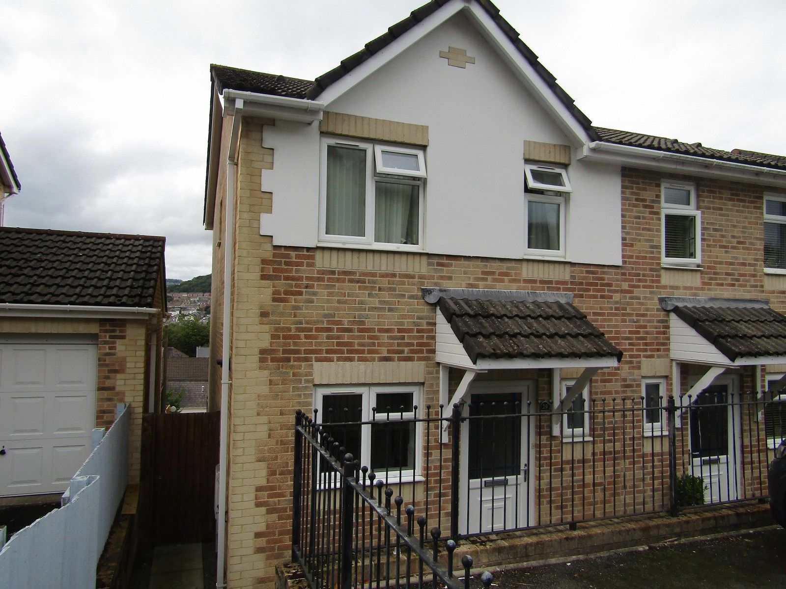 2 bed semidetached house for sale in Bryn Alltwen, Pontardawe
