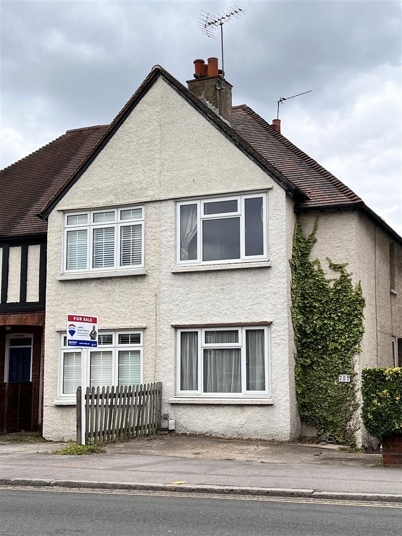 3 bed end terrace house for sale in Portsmouth Road, Cobham KT11 Zoopla