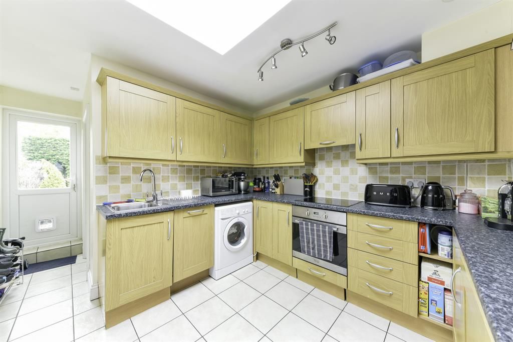 2 bed property for sale in York Cottages, Quality Street, Merstham RH1