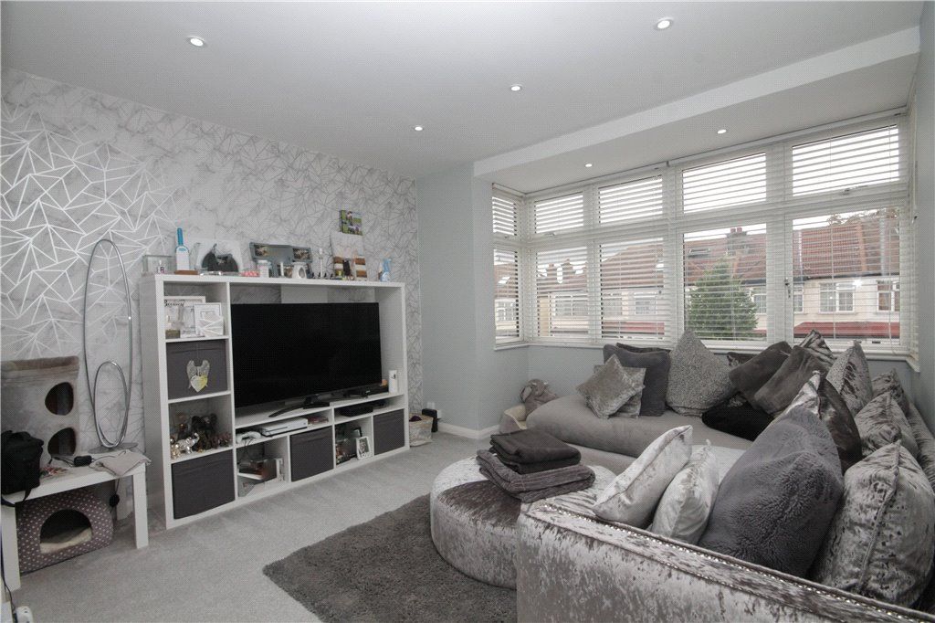 3 bed semidetached house to rent in Streatham Road, Mitcham CR4 Zoopla