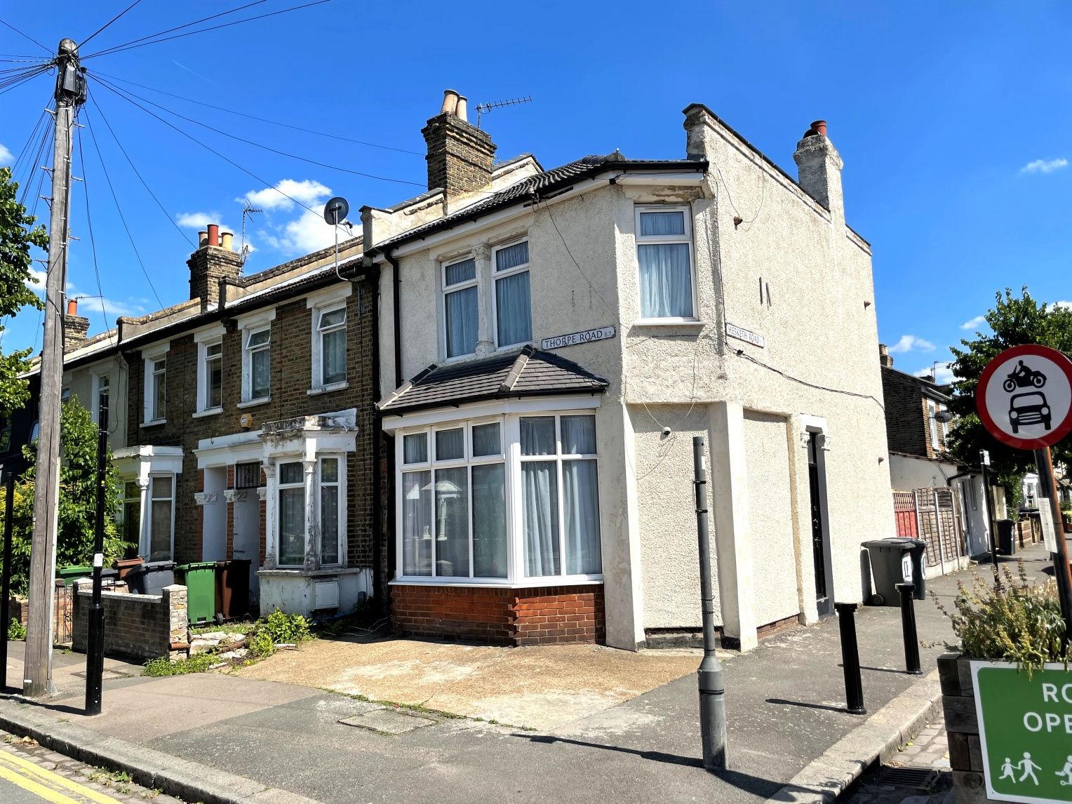 4 bed semidetached house to rent in Thorpe Road, London E7 Zoopla