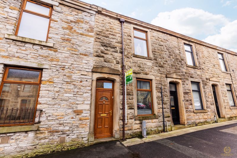 4 bed terraced house for sale in High Street, Rishton BB1 Zoopla