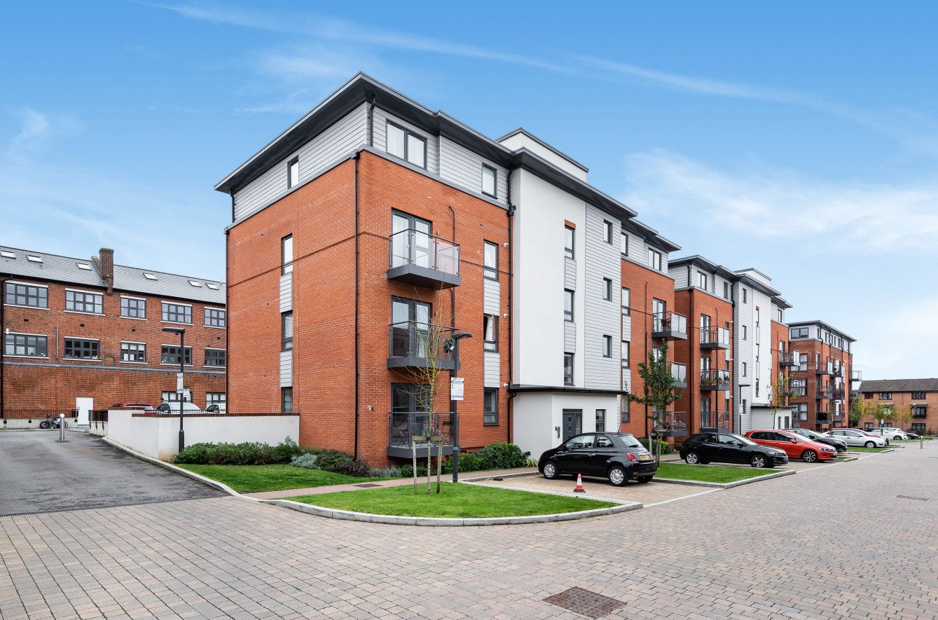 Weldon Court Rembrandt Way Watford WD18  