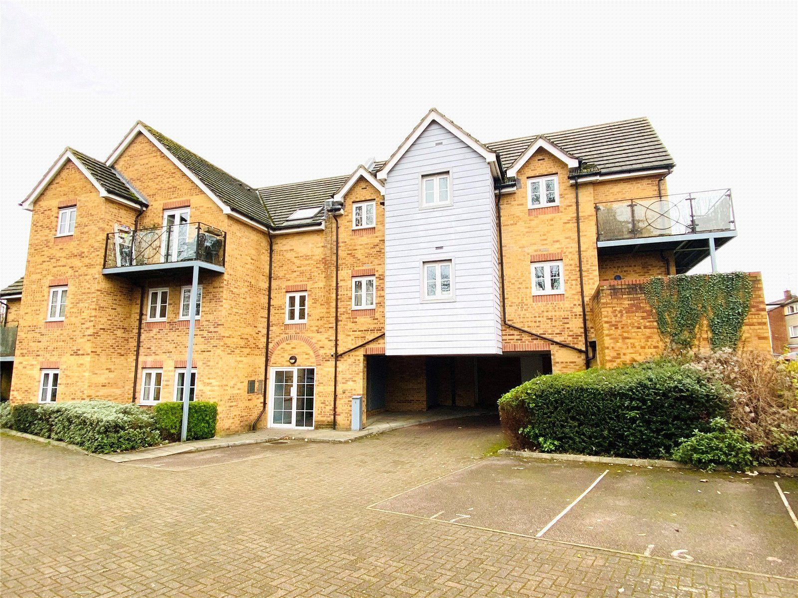 Willow Court Hemel Hempstead HP3  