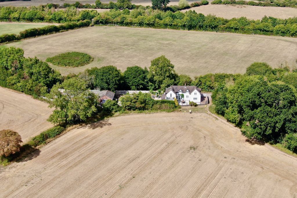 4 bed detached house for sale in Barwell Lane, Barwell, Leicester LE9