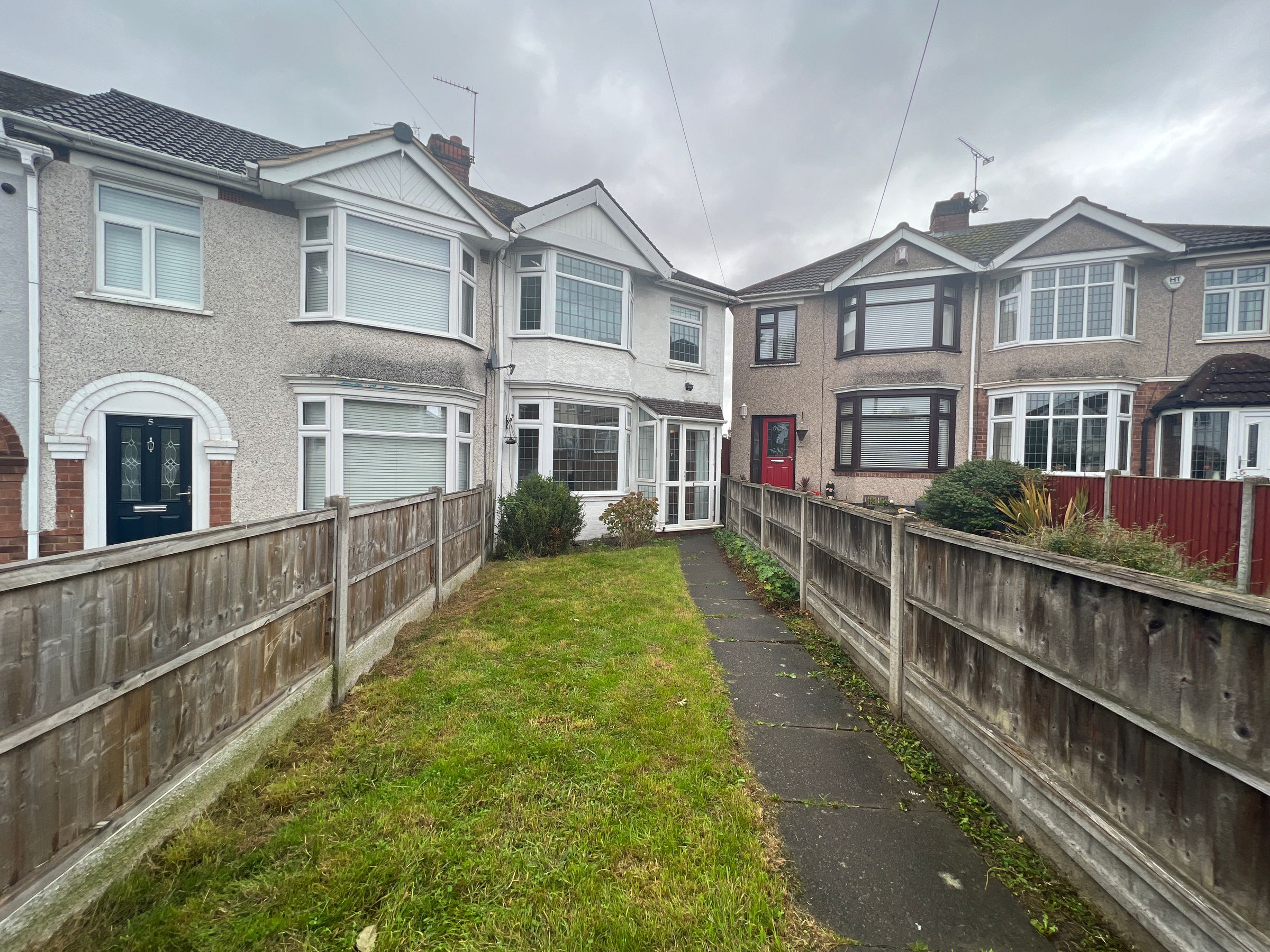 3 bed end terrace house to rent in Tiverton Grove, Wyken, Coventry CV2