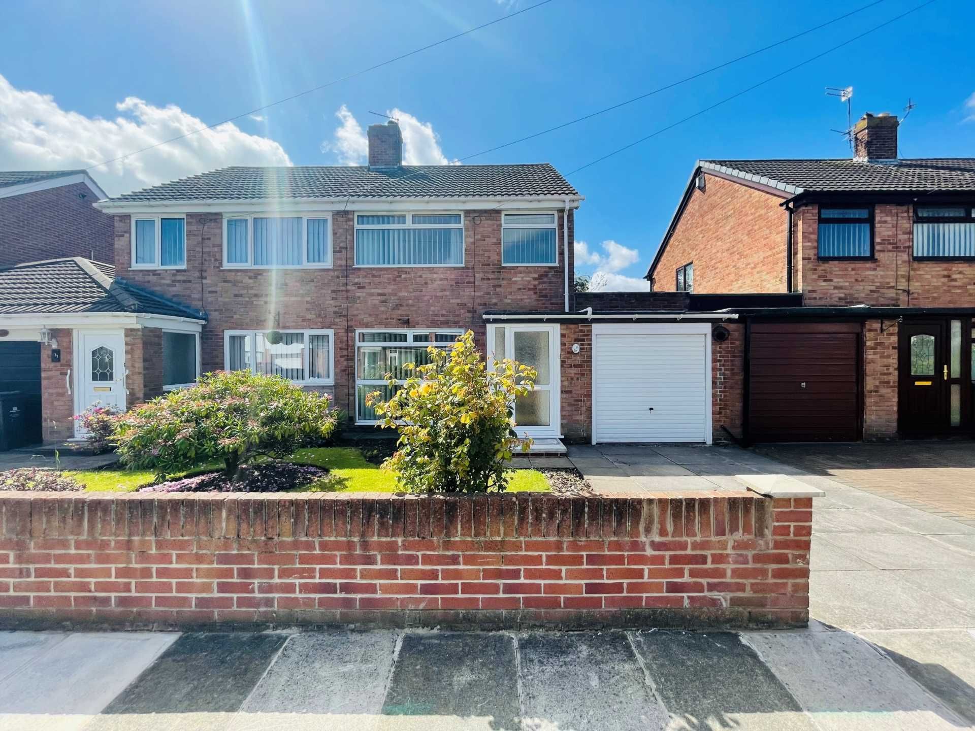 3 bed semidetached house for sale in Chiltern Drive, Mill Park L32