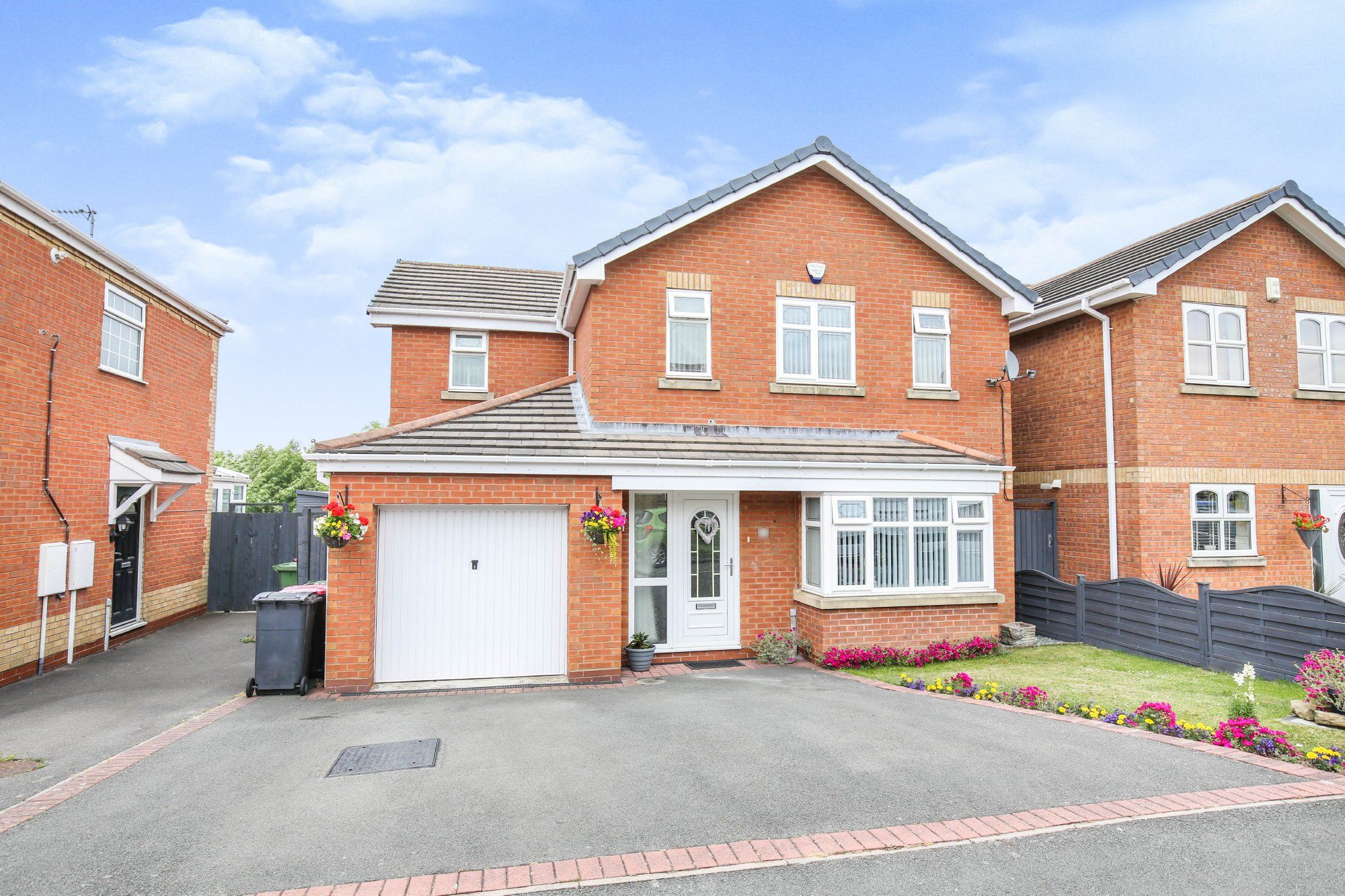 4 bed detached house for sale in Foxwood Road, Birchmoor, Tamworth B78