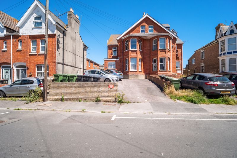 2 bed flat for sale in Franklin Road, Weymouth DT4 Zoopla
