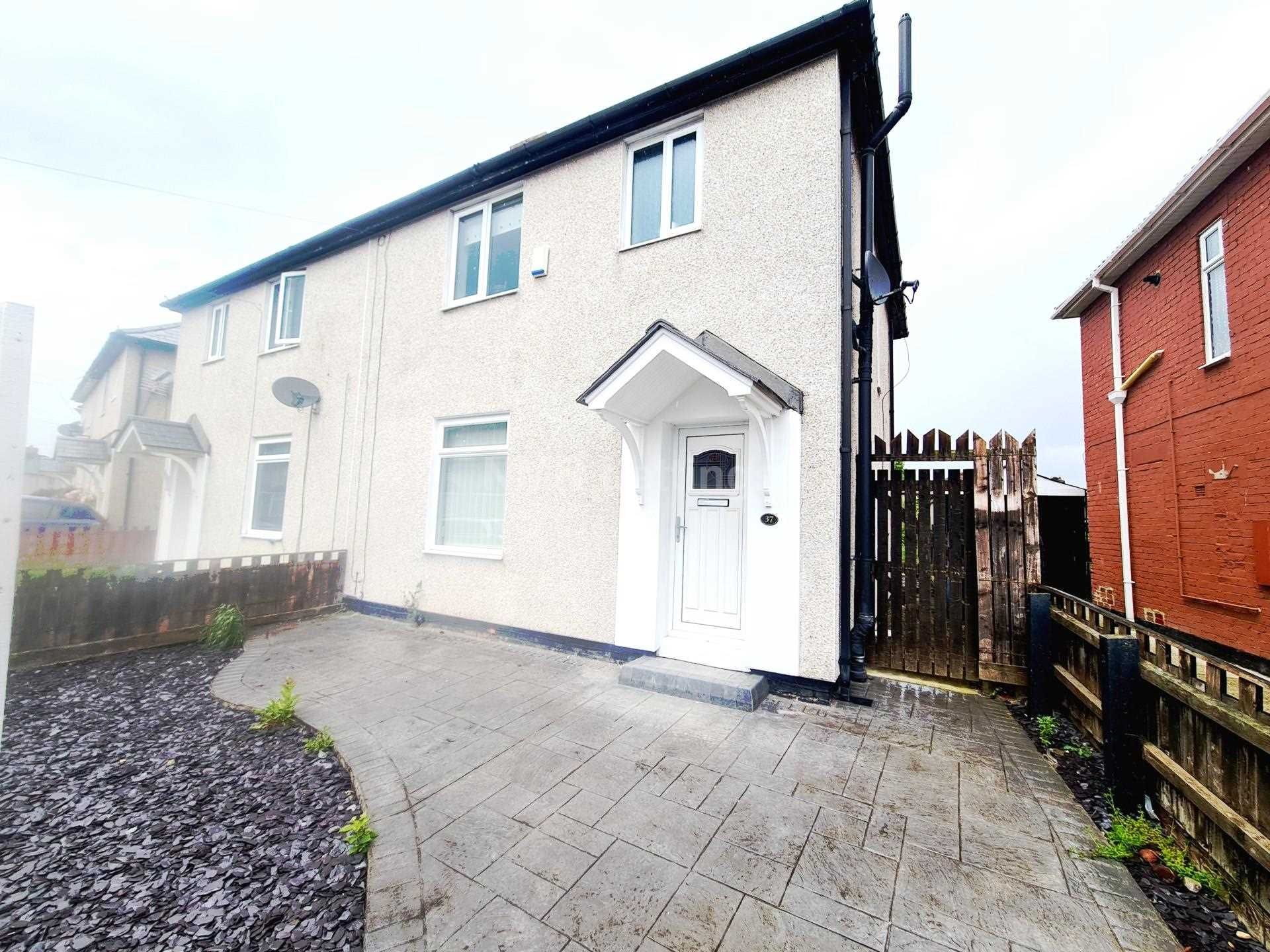 3 bed semidetached house to rent in Centenary Crescent, Norton TS20