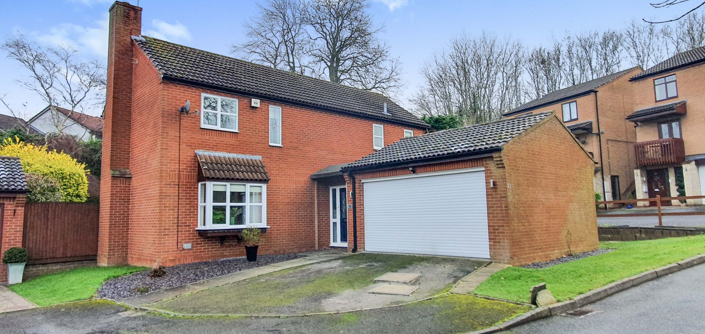 4 bed detached house for sale in Brookfield Close, Hunt End, Redditch