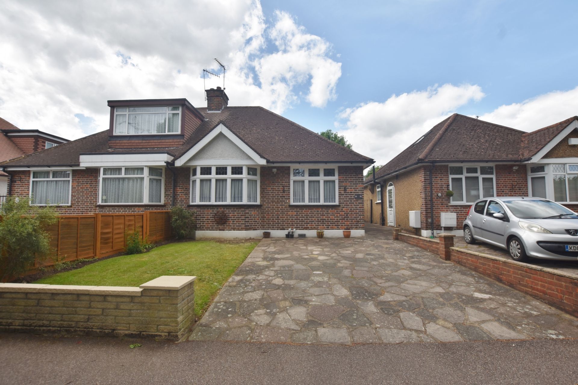 3 bed bungalow for sale in Hillrise Avenue, North Watford WD24 Zoopla