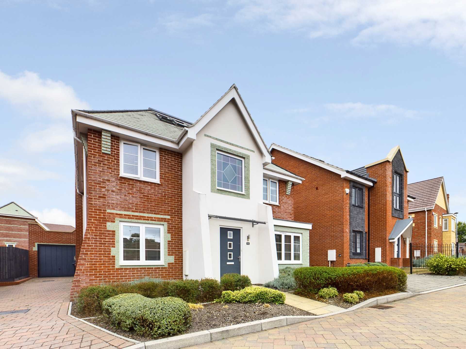 5 bed detached house for sale in Robertson Place, High HP11
