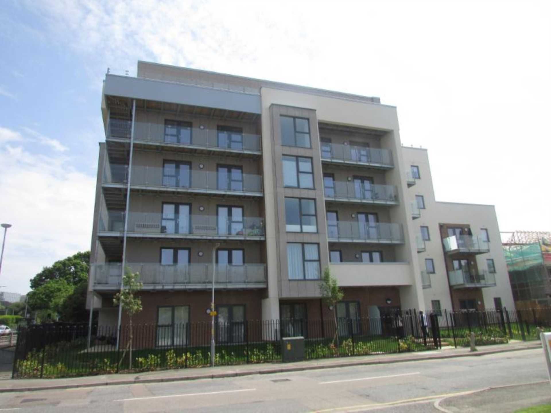 2 bed flat to rent in Manor Way, Borehamwood WD6 Zoopla