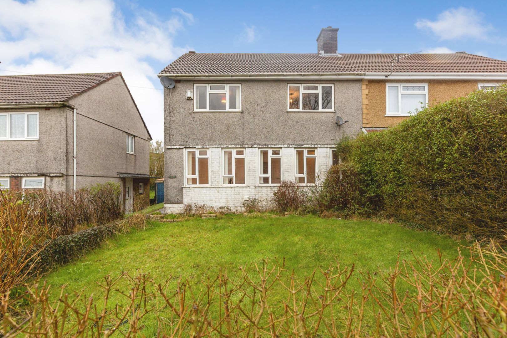 3 bed semidetached house for sale in Heol Gwyrosydd, Penlan SA5 Zoopla