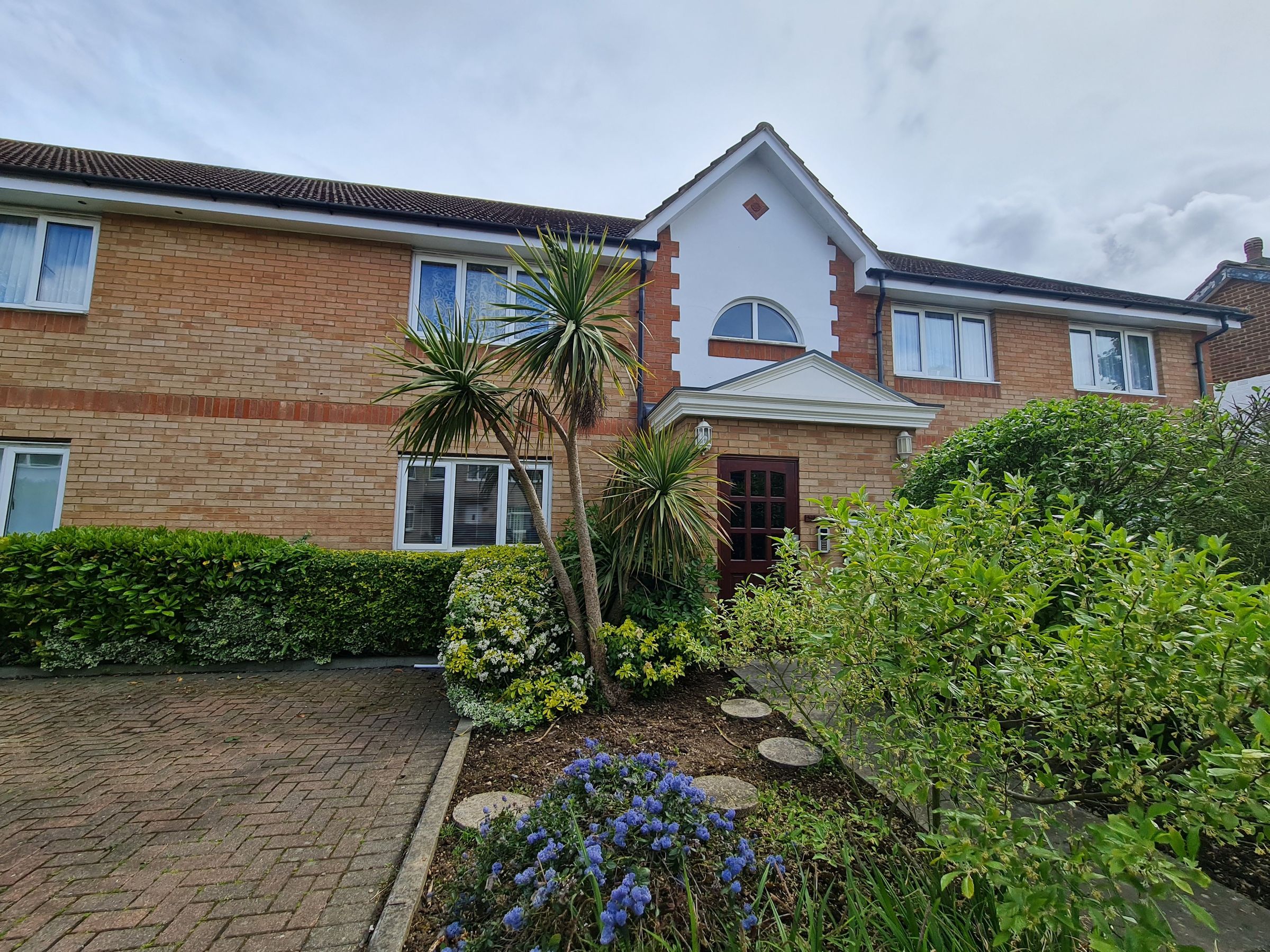 1 bed flat to rent in Woburn Court, Woburn Avenue, Hornchurch RM12 Zoopla